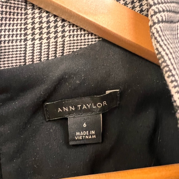 Ann Taylor Black and White Houndstooth Blazer - Picture 3 of 10